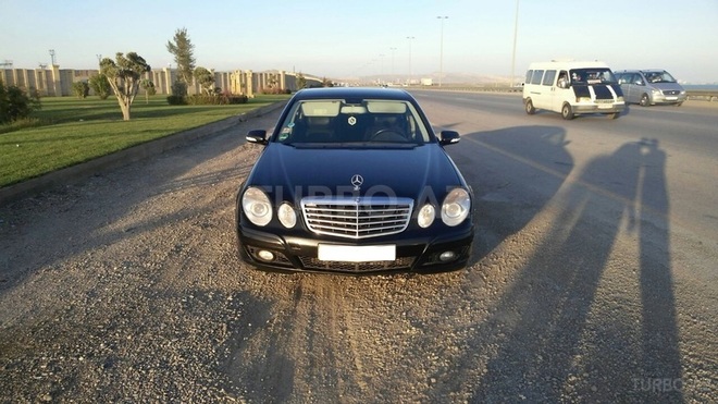 Mercedes E 220 2008, 318,000 km - 2.2 л - Bakı