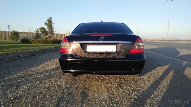Mercedes E 220 2008, 318,000 km - 2.2 л - Bakı