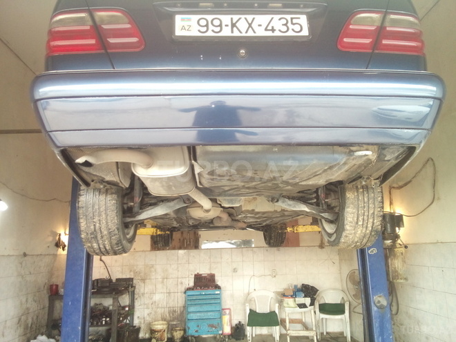 Mercedes E 200 1999, 327,680 km - 2.0 л - Bakı