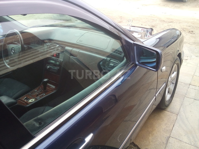 Mercedes E 200 1999, 327,680 km - 2.0 л - Bakı