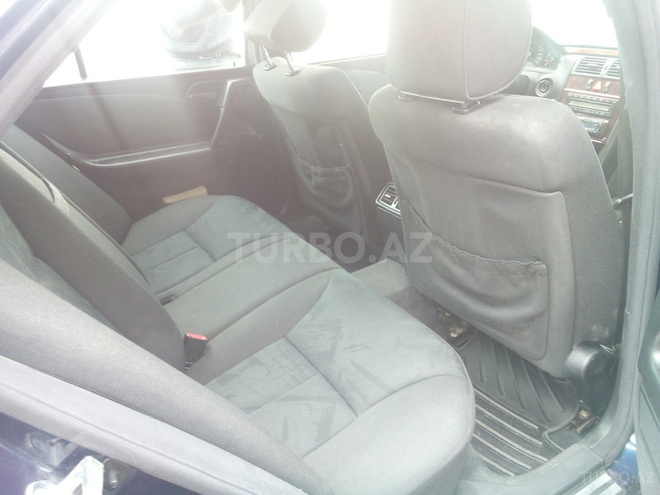 Mercedes E 200 1999, 327,680 km - 2.0 л - Bakı