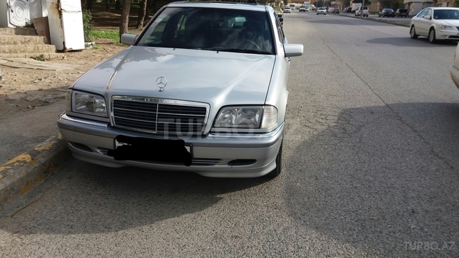 Mercedes C 200 1999, 239,000 km - 2.2 l - Bakı