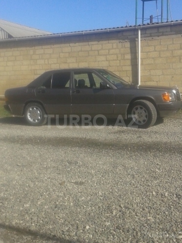 Mercedes 190 1992, 2,000 km - 0.2 л - Quba