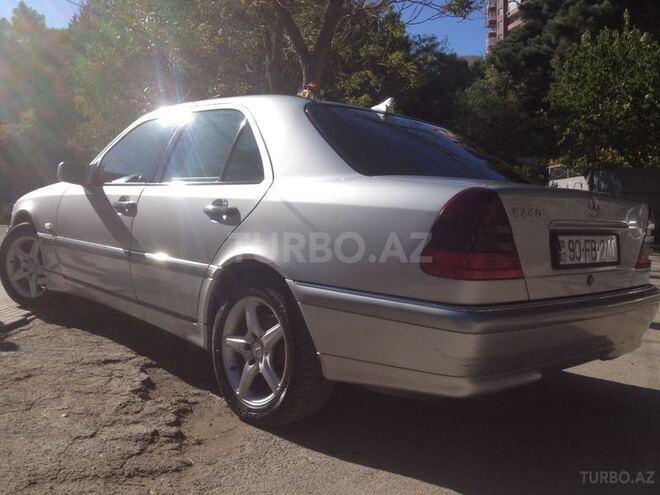 Mercedes C 240 1998, 239,000 km - 2.4 л - Bakı