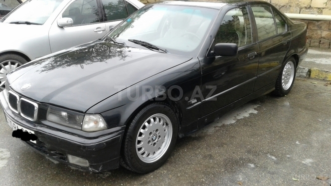 BMW 318 1993, 455,000 km - 1.8 l - Bakı