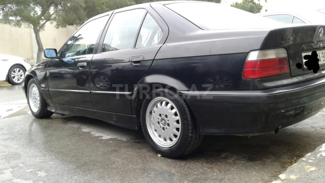 BMW 318 1993, 455,000 km - 1.8 l - Bakı