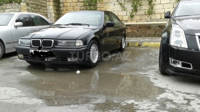BMW 318 1993, 455,000 km - 1.8 l - Bakı