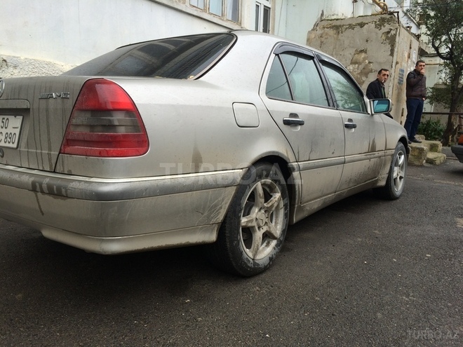 Mercedes C 230 1998, 200,000 km - 2.3 l - Sumqayıt