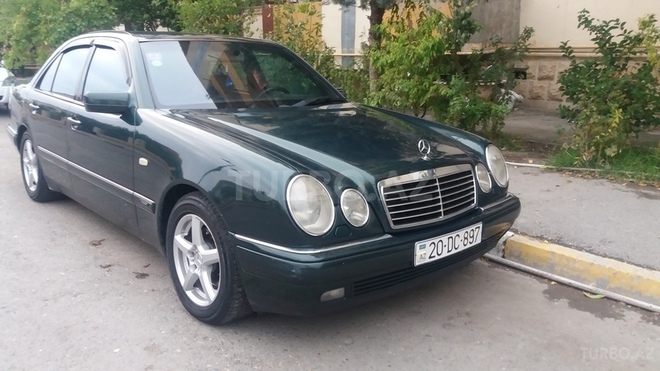 Mercedes E 200 1997, 450,000 km - 2.0 l - Yevlax