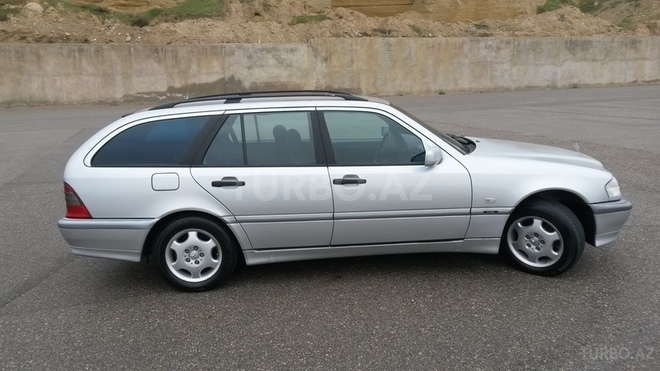 Mercedes C 220 2000, 255,000 km - 2.2 l - Bakı