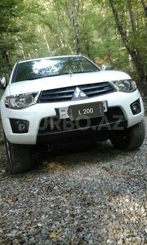 Mitsubishi L200 2014, 45,000 km - 2.5 л - Bakı