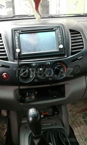 Mitsubishi L200 2014, 45,000 km - 2.5 л - Bakı