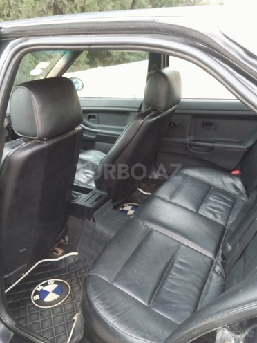 BMW 318 1994, 302,000 km - 1.8 l - Bakı
