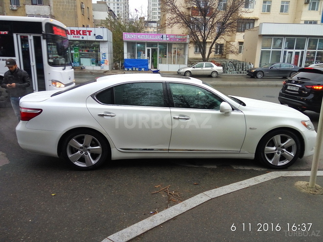 Lexus LS 460 2007, 122,700 km - 4.6 l - Bakı