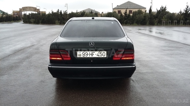 Mercedes E 270 2000, 256,531 km - 2.7 l - Bakı