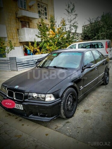 BMW 318 1994, 302,000 km - 1.8 l - Bakı