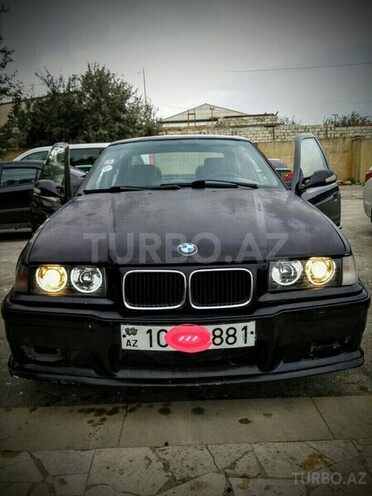 BMW 318 1994, 302,000 km - 1.8 l - Bakı