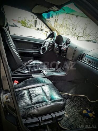 BMW 318 1994, 302,000 km - 1.8 l - Bakı