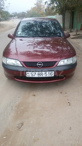 Opel Vectra 1988, 260,000 km - 1.8 л - Şəmkir