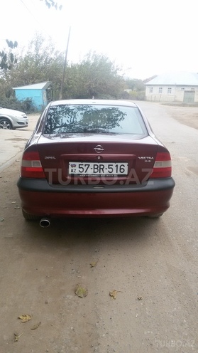 Opel Vectra 1988, 260,000 km - 1.8 л - Şəmkir