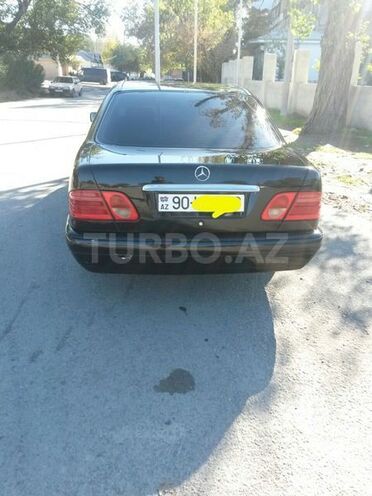 Mercedes E 200 1996, 300,000 km - 2.0 l - Mingəçevir