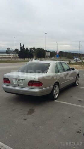 Mercedes E 320 1999, 1,956,000 km - 3.2 л - Bakı