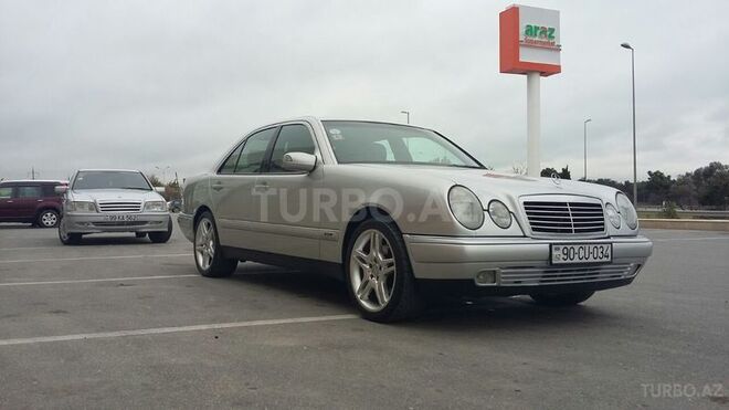 Mercedes E 320 1999, 1,956,000 km - 3.2 л - Bakı