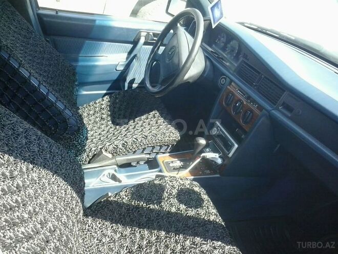 Mercedes 190 1993, 250,000 km - 2.0 l - Bakı