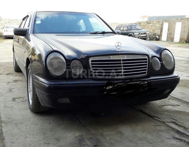 Mercedes E 240 1998, 258,000 km - 2.4 l - Bakı
