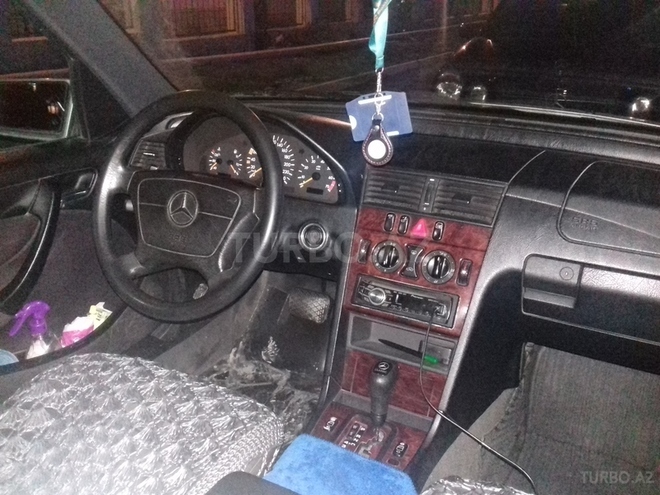 Mercedes C 200 1998, 350,000 km - 2.0 л - Bakı