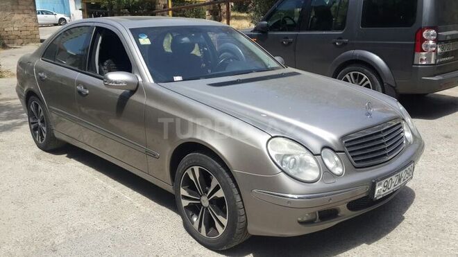 Mercedes E 280 2005, 272,500 km - 3.0 l - Bakı