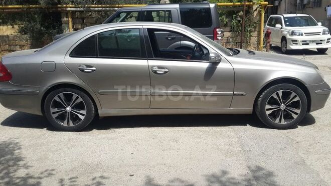 Mercedes E 280 2005, 272,500 km - 3.0 l - Bakı