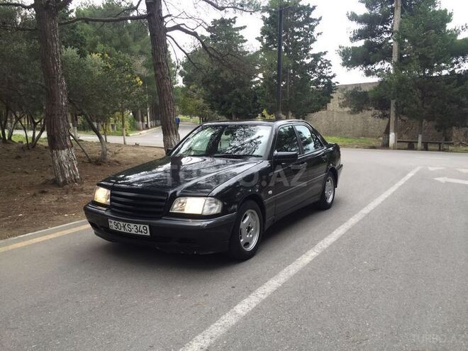 Mercedes C 180 1997, 215,000 km - 1.8 л - Sumqayıt