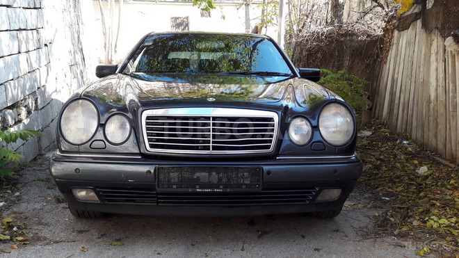 Mercedes E 200 1998, 3,800 km - 0.2 l - Bakı