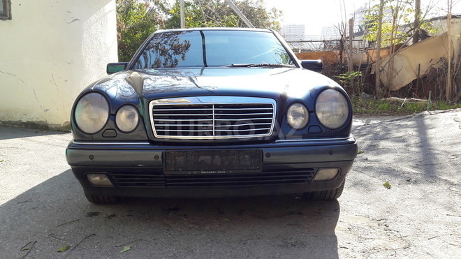 Mercedes E 200 1998, 3,800 km - 0.2 l - Bakı