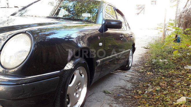Mercedes E 200 1998, 3,800 km - 0.2 l - Bakı