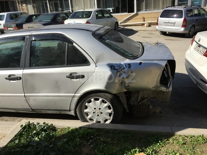 Mercedes C 280 1995, 320,876 km - 2.8 l - Bakı