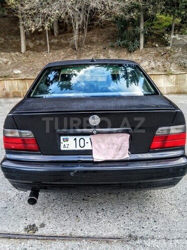 BMW 318 1994, 302,000 km - 1.8 l - Bakı