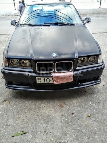 BMW 318 1994, 302,000 km - 1.8 l - Bakı