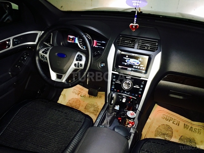 Ford Explorer 2015, 8,350 km - 3.5 л - Bakı