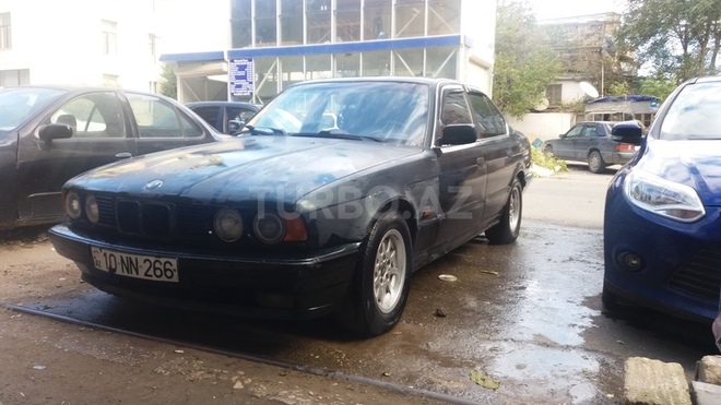 BMW 525 1993, 300,000 km - 2.5 л - Bakı