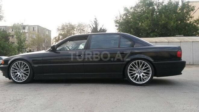 BMW 740 1999, 328,600 km - 0.4 l - Bakı