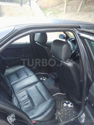 BMW 318 1994, 301,000 km - 1.8 l - Bakı