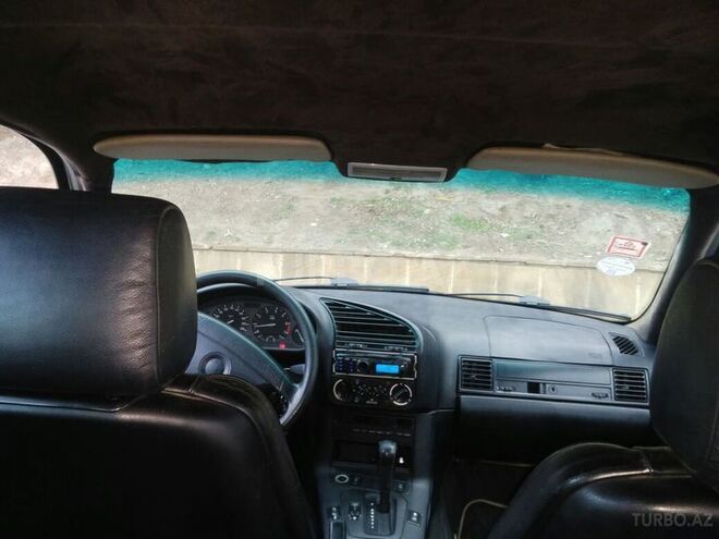 BMW 318 1994, 301,000 km - 1.8 l - Bakı