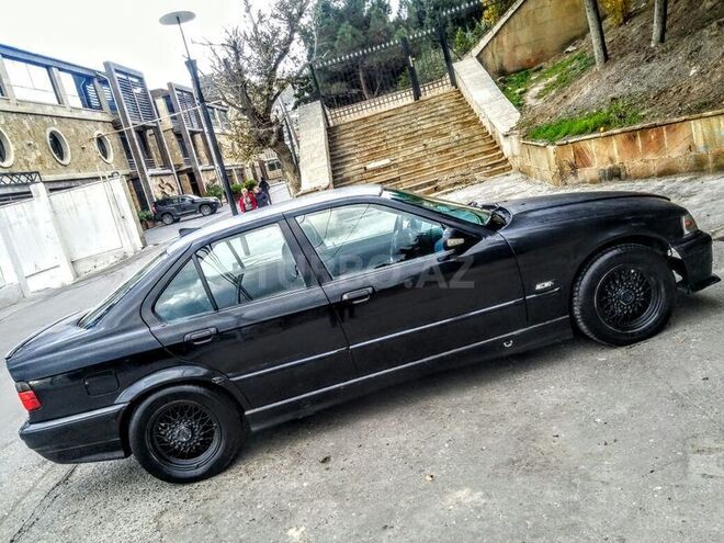 BMW 318 1994, 301,000 km - 1.8 l - Bakı