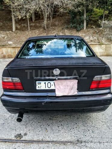 BMW 318 1994, 301,000 km - 1.8 l - Bakı