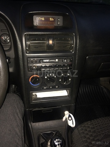 Opel Astra 1999, 156,000 km - 1.6 л - Bakı