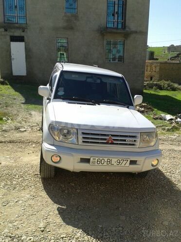 Mitsubishi Pajero io 1999, 180,000 km - 1.8 l - Bakı