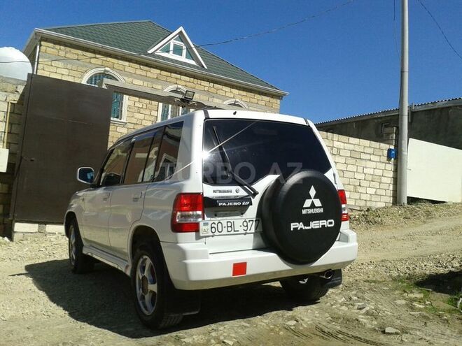Mitsubishi Pajero io 1999, 180,000 km - 1.8 l - Bakı