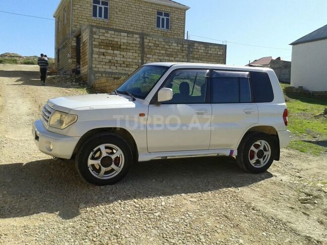 Mitsubishi Pajero io 1999, 180,000 km - 1.8 l - Bakı
